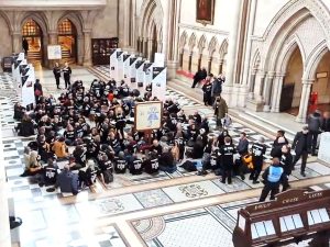 Read more about the article Royal Courts of Justice occupied by activists over protest trials