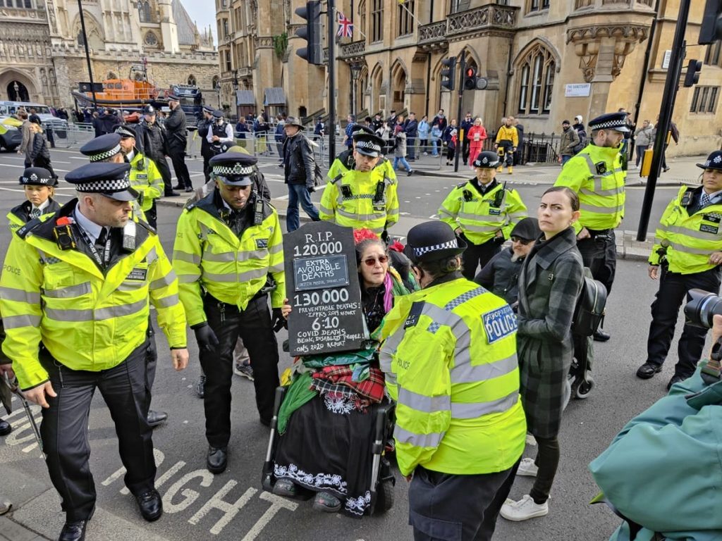 Read more about the article DWP faced protesters outside HQ who then blocked Westminster