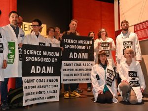 Read more about the article Chris Packham joins protesters at Science Museum