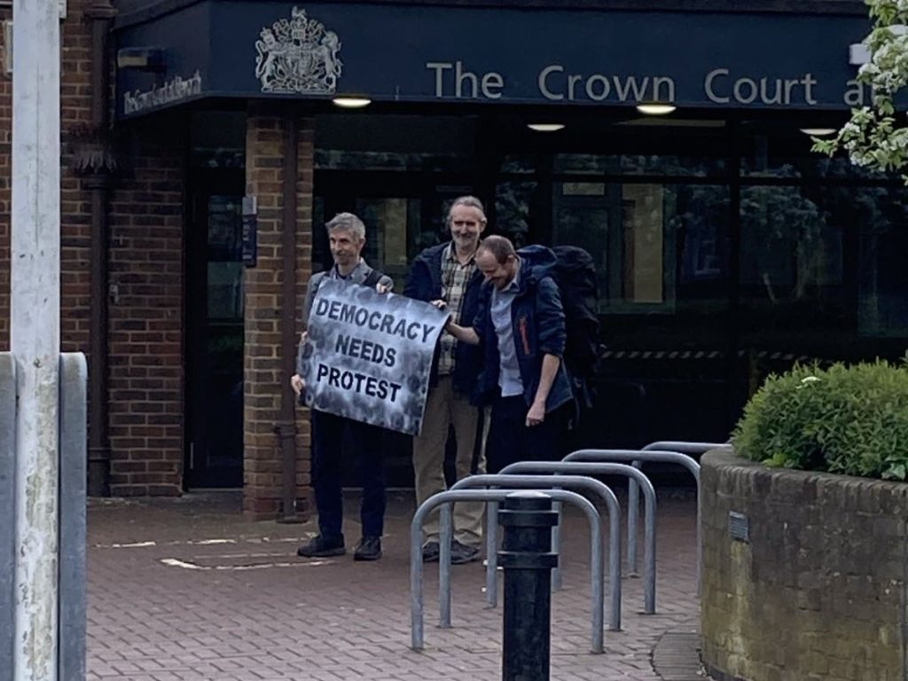 Read more about the article Heathrow drones protest activists get suspended sentences