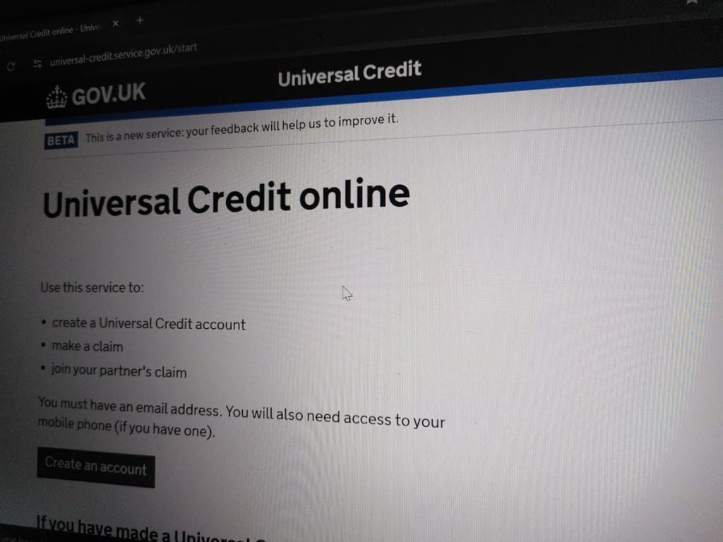 Read more about the article Universal Credit roll-out to cut £1000s from claimants benefits