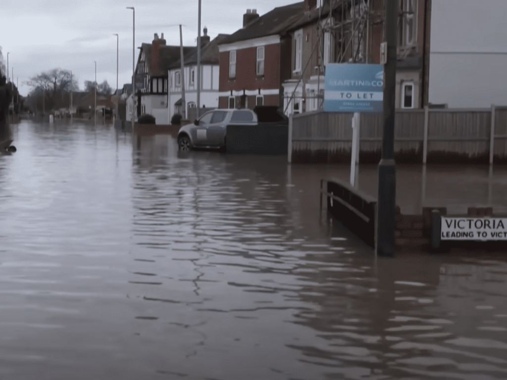 Read more about the article claims soaring for UK climate crisis-damaged homes
