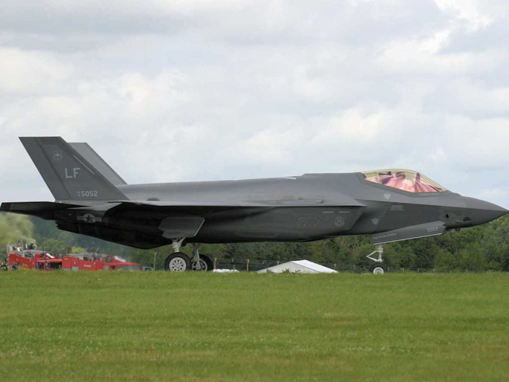 Read more about the article Farnborough Airshow facing protests over F-35 appearance