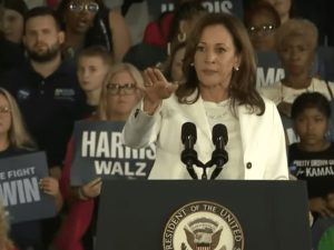 Read more about the article Kamala Harris shuts down Palestine protestors amid questions