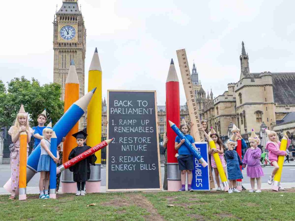 Read more about the article Mothers Rise Up hold climate crisis rally at parliament