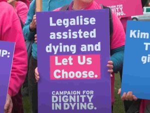 Read more about the article Assisted dying campaign group has ties to right-wing think tanks