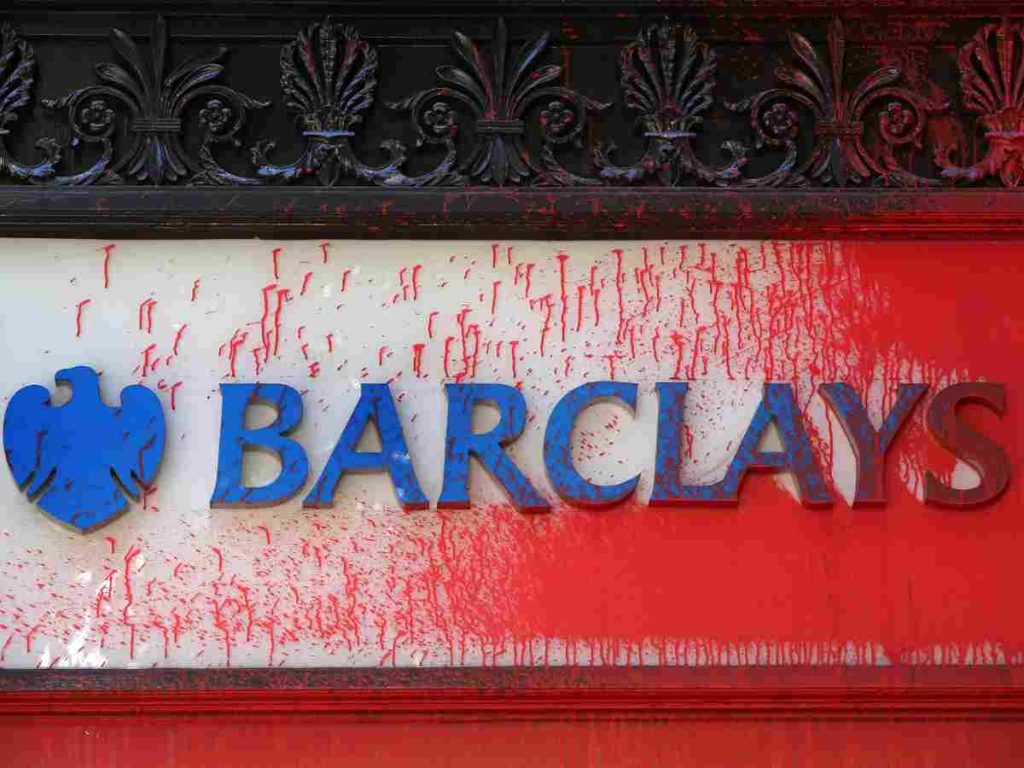 Read more about the article Barclays divests from Elbit after long campaign by Palestine Action