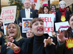 Read more about the article activists call out fossil fuel giant’s vampiric dividends