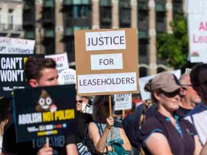 Read more about the article Leaseholders left high and dry by Labour’s inaction on new law